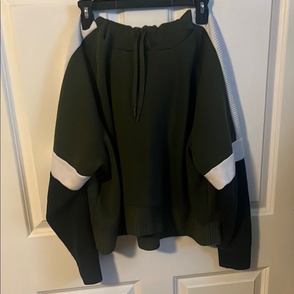 DSG Dark Green Colorblock Modest Crop Hoodie